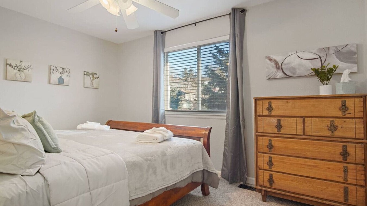 Photo of Bedroom in Golden