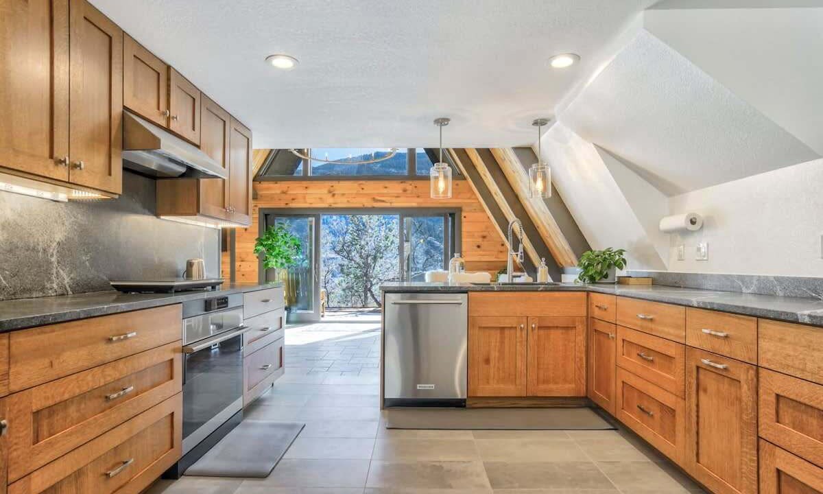Photo of Kitchen in Manitou Springs Historic District