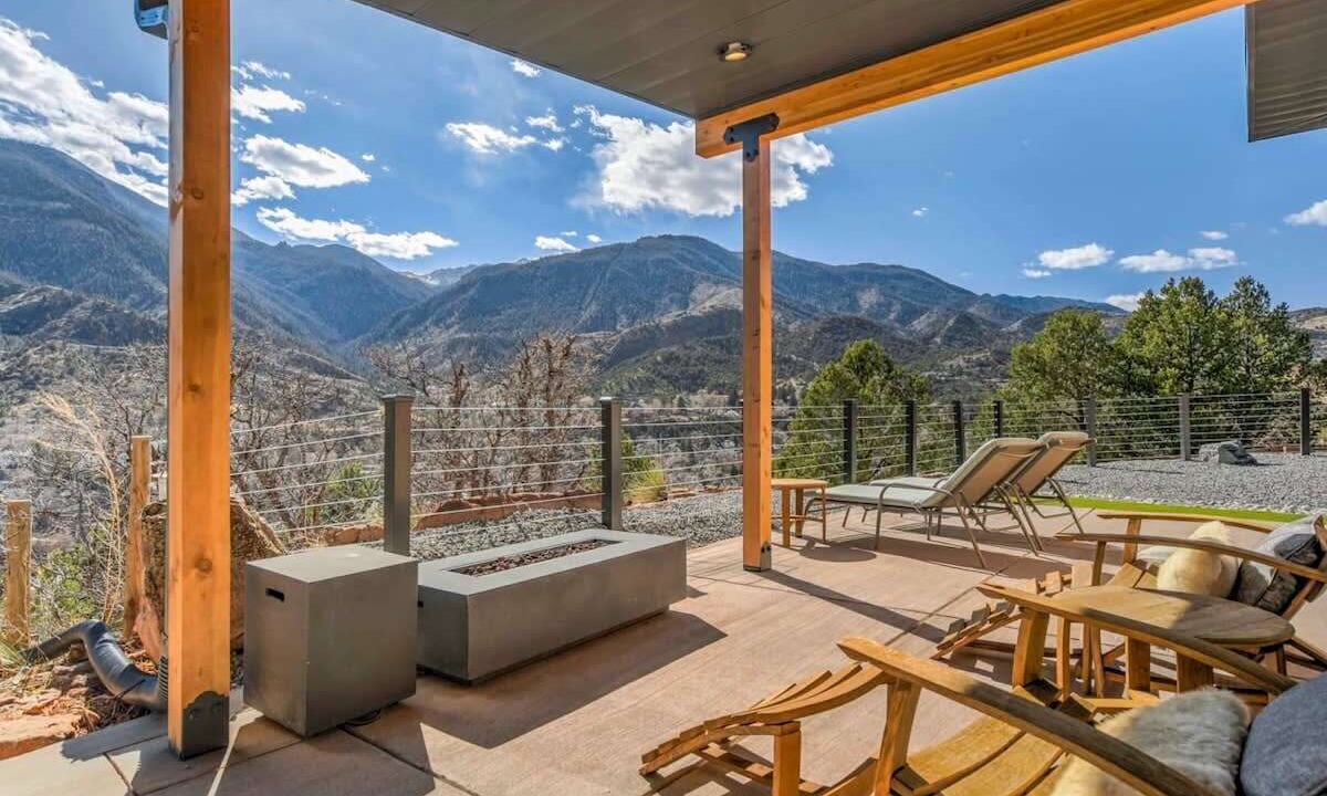 Photo of Patio Balcony in Manitou Springs Historic District