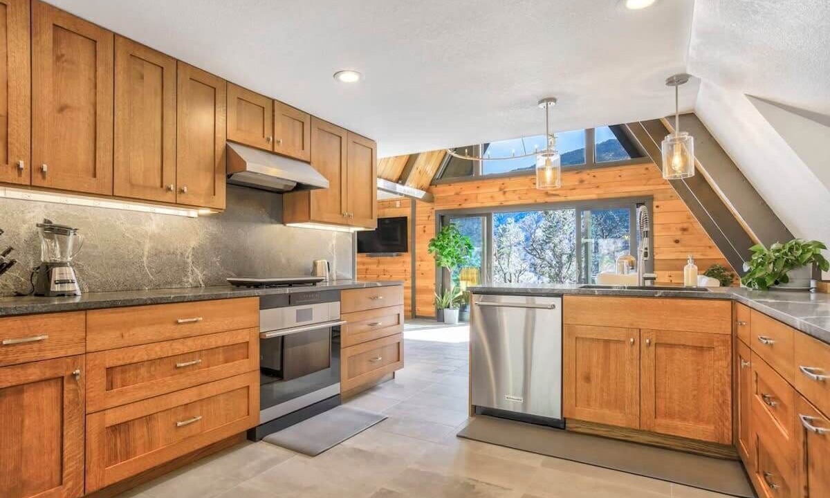 Photo of Kitchen in Manitou Springs Historic District