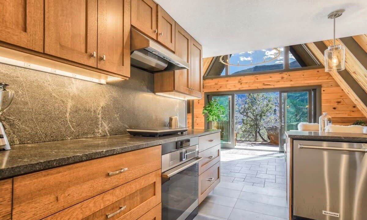 Photo of Kitchen in Manitou Springs Historic District
