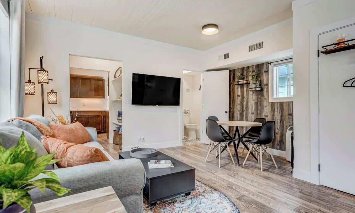 Photo of Bedroom in Central Colorado Springs