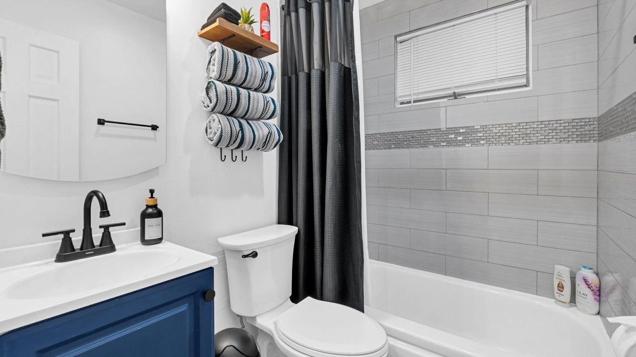 Photo of Bathroom in Dupont