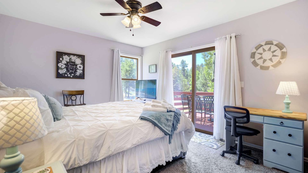 Photo of Bedroom in Woodland Park