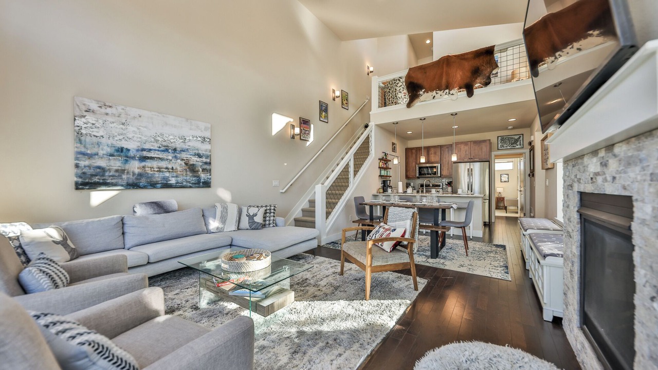 Photo of Livingroom in Rendezvous