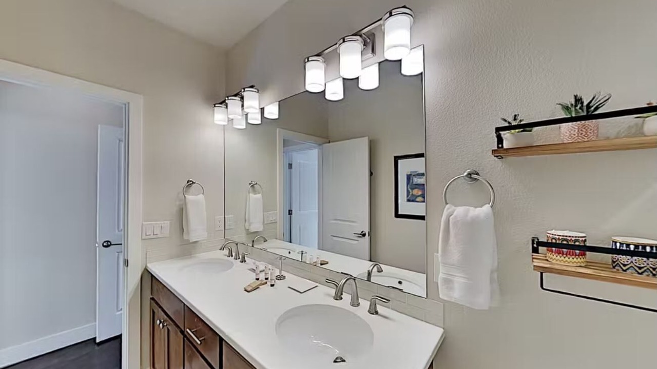 Photo of Bathroom in Rendezvous