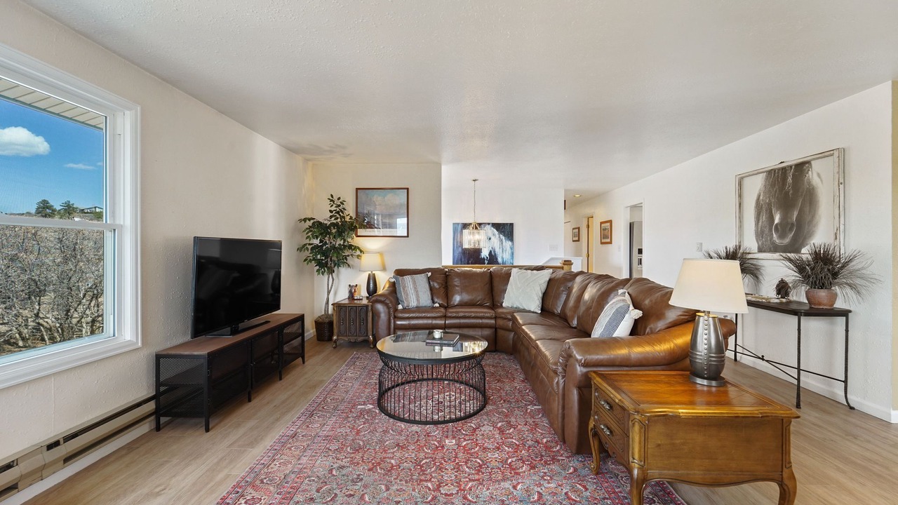 Photo of Livingroom in Sedalia