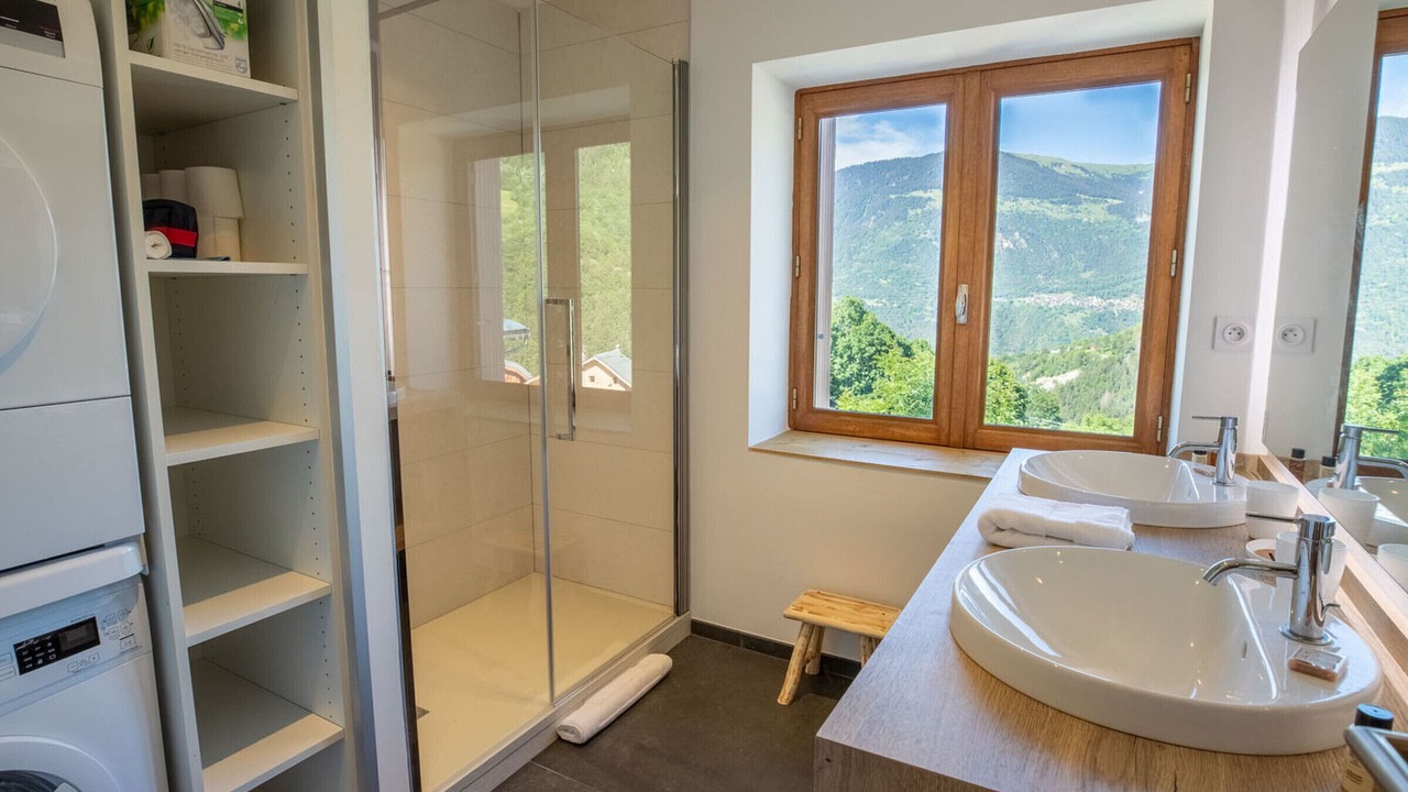 Photo of Bathroom in Les Allues