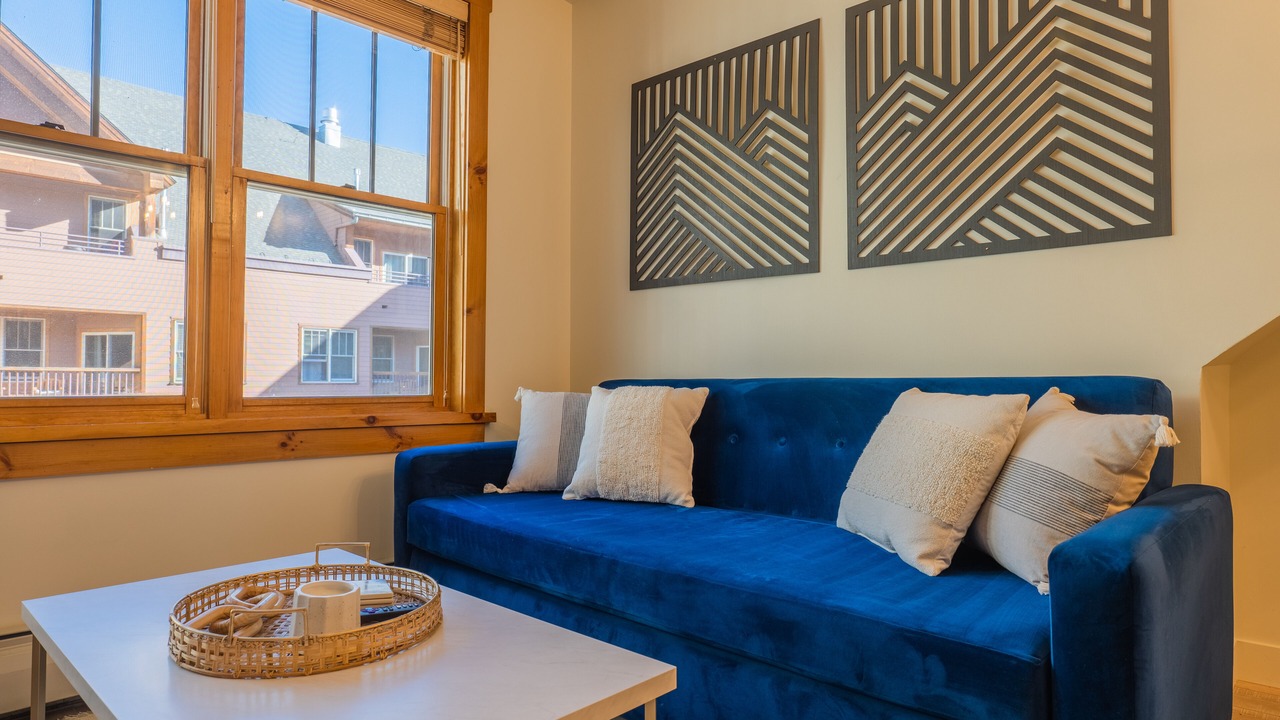 Photo of Livingroom in River Run