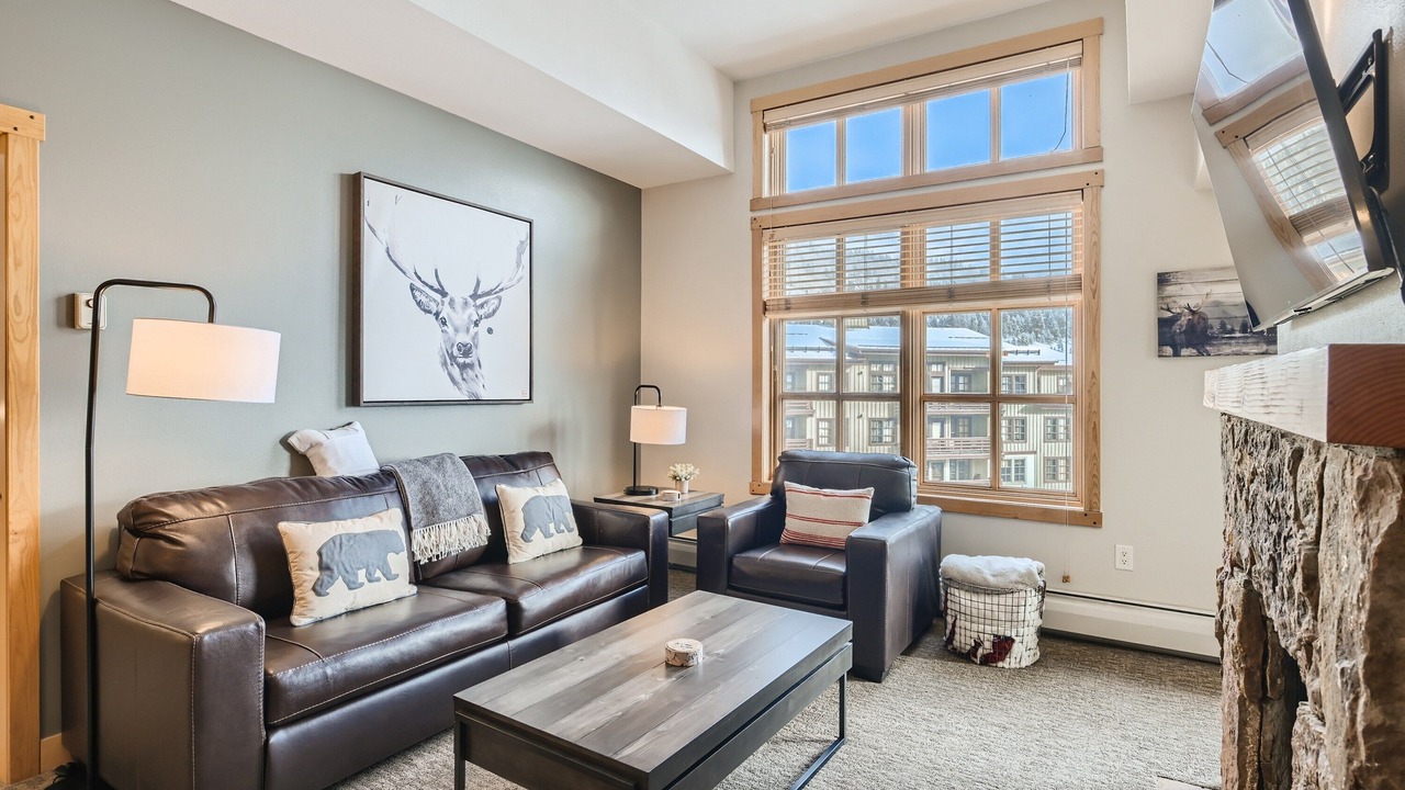 Photo of Livingroom in Copper Mountain Village