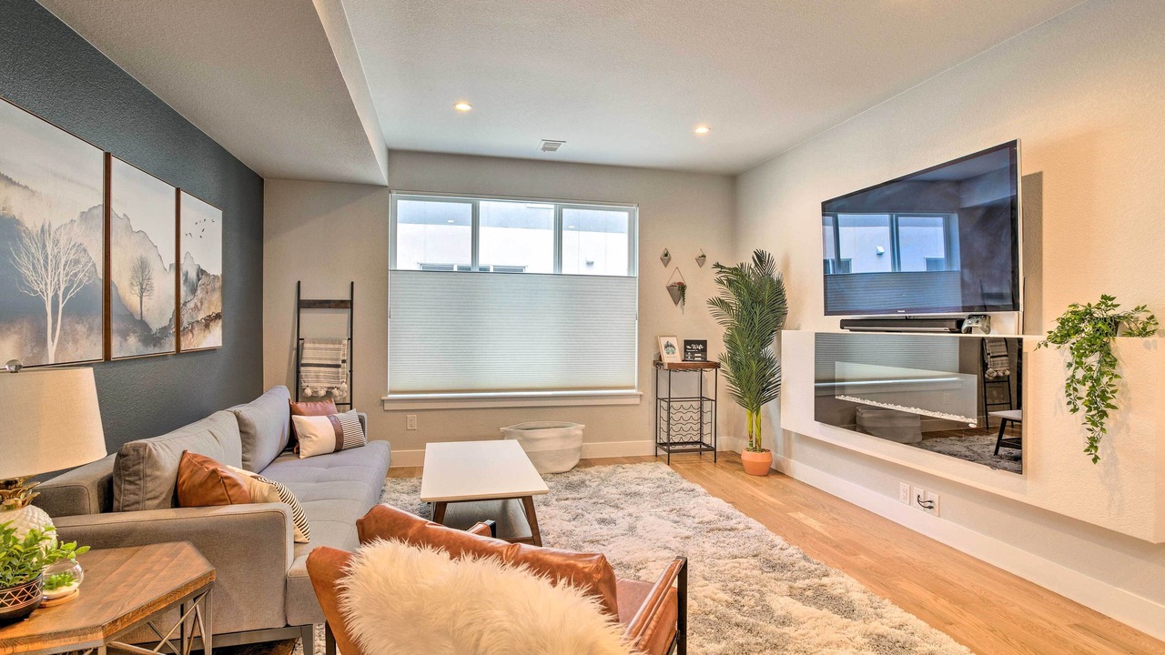 Photo of Livingroom in West Colfax