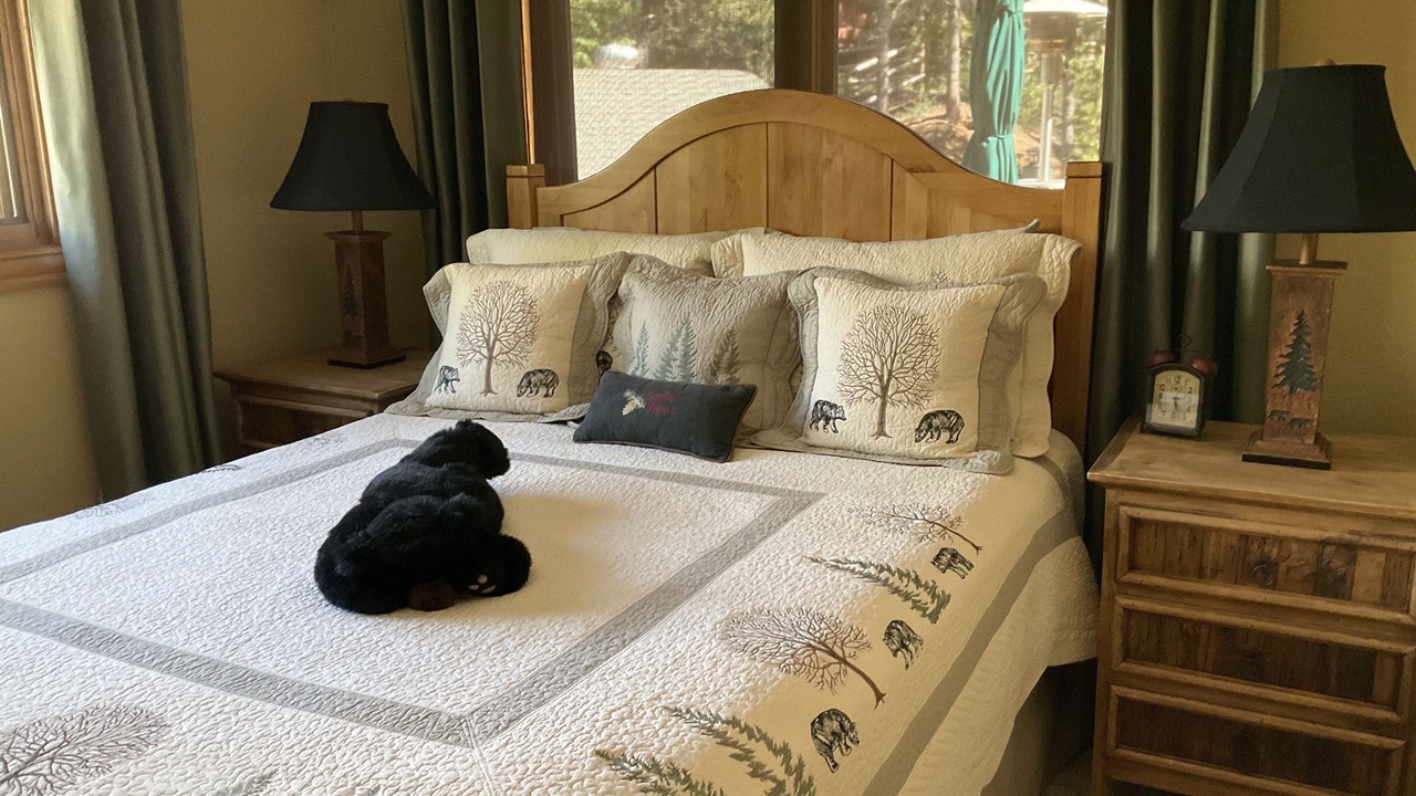 Photo of Bedroom in Breckenridge Heights