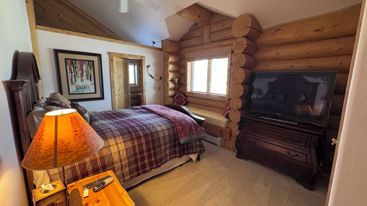 Photo of Bedroom in Granby