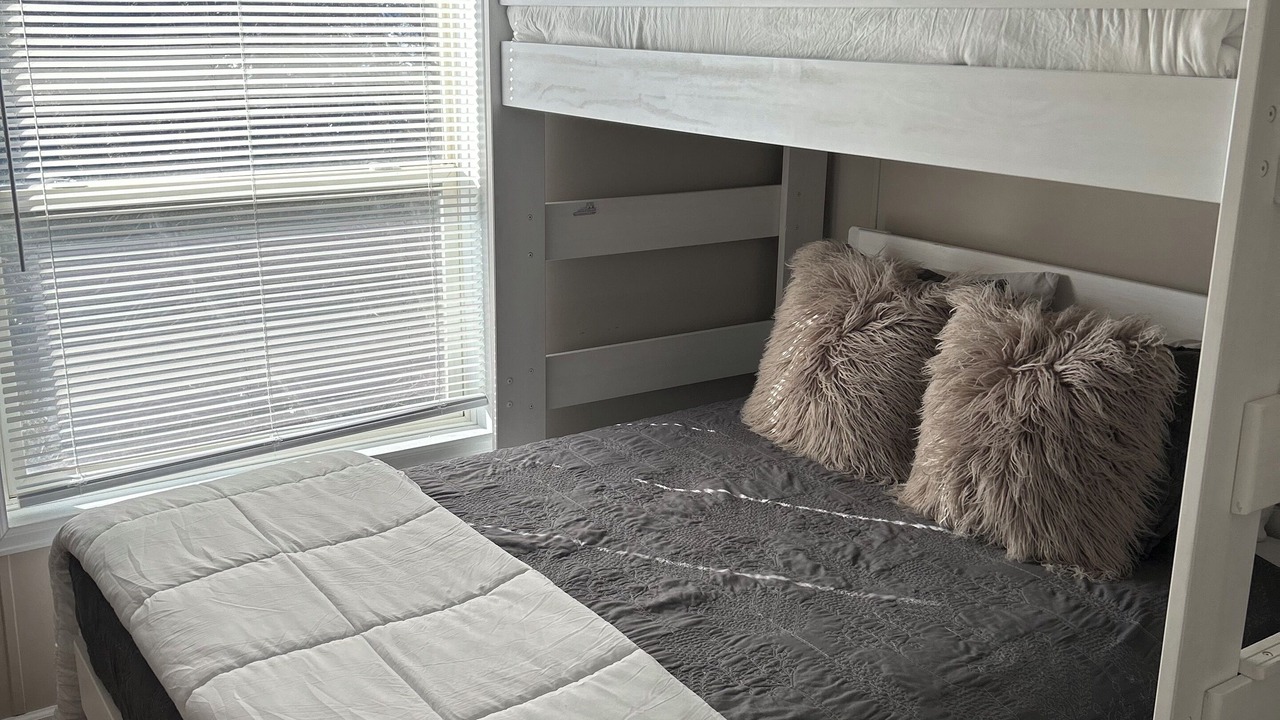 Photo of Bedroom in Eagle