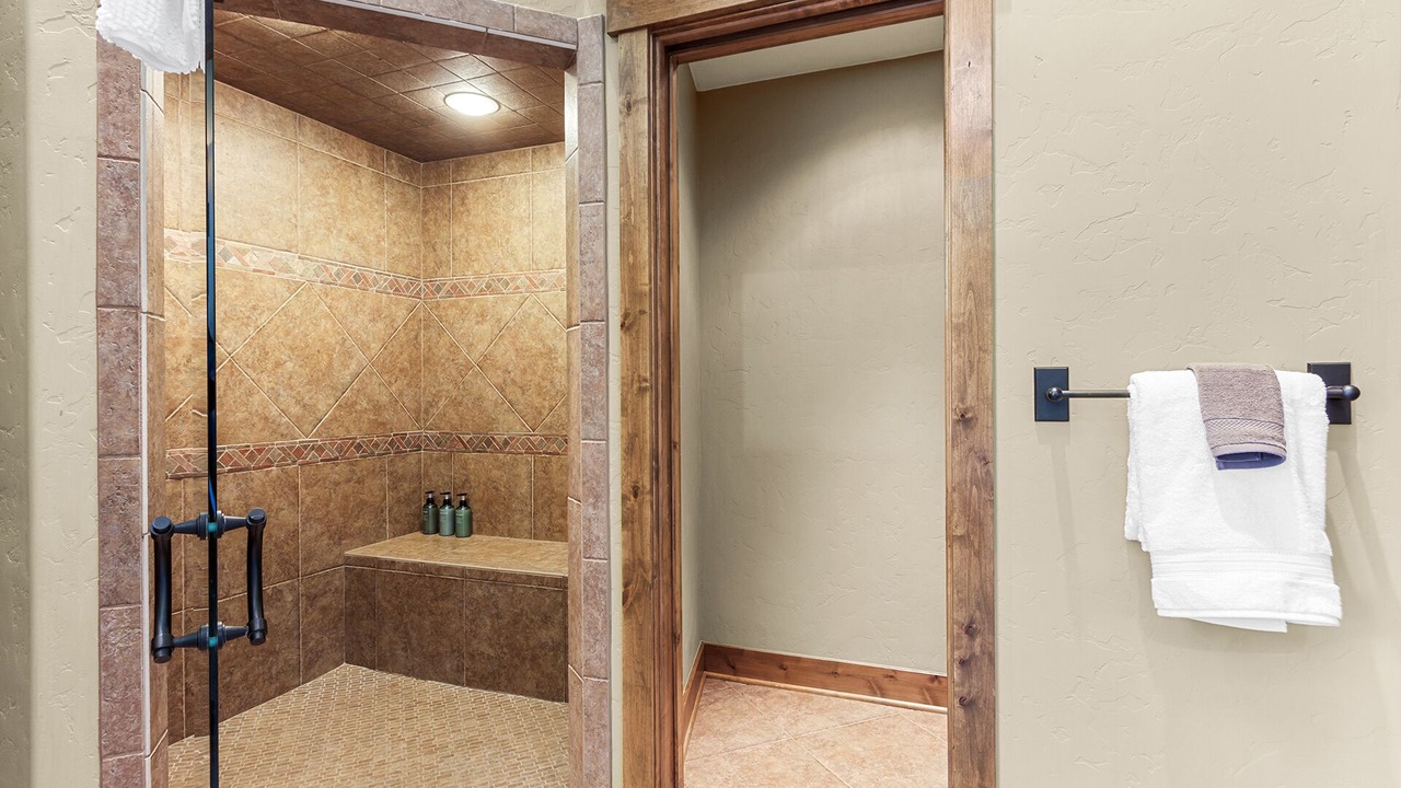 Photo of Bathroom in Elk Crossing