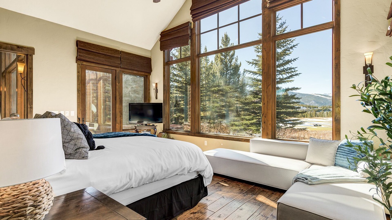 Photo of Bedroom in Elk Crossing