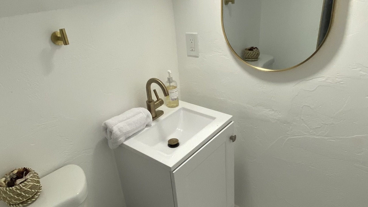 Photo of Bathroom in Curtis Park