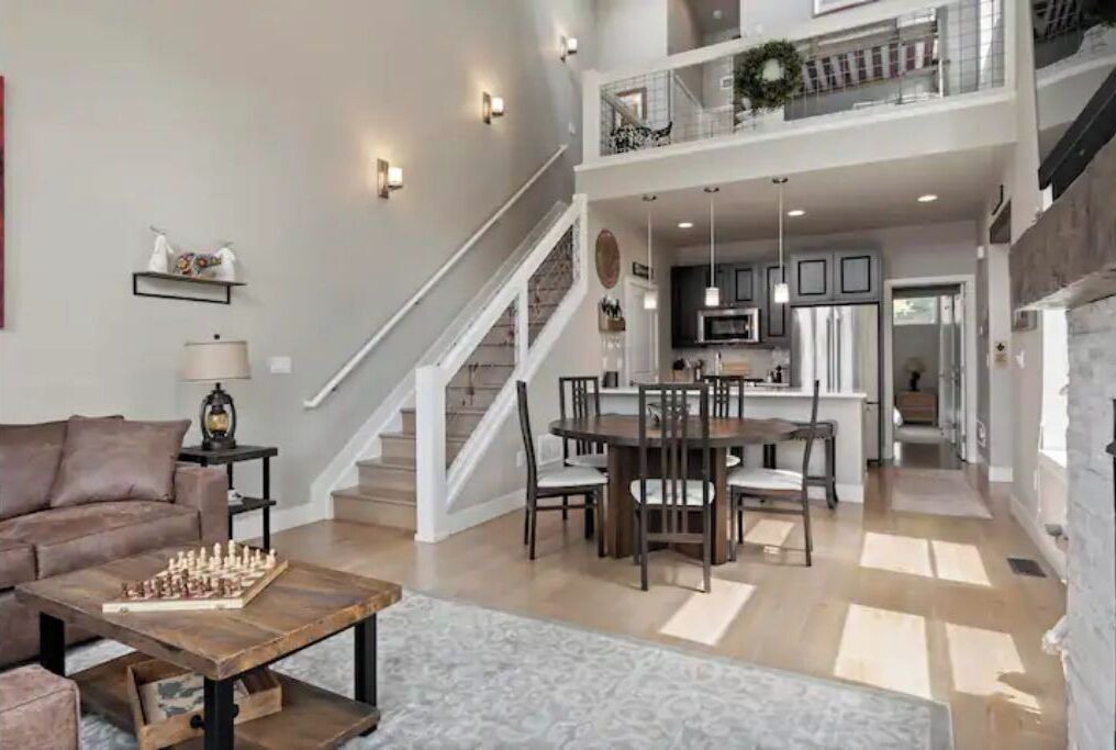 Photo of Livingroom in Rendezvous