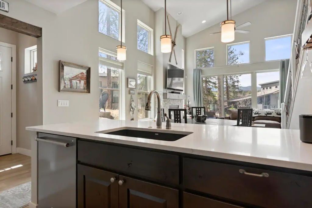 Photo of Kitchen in Rendezvous