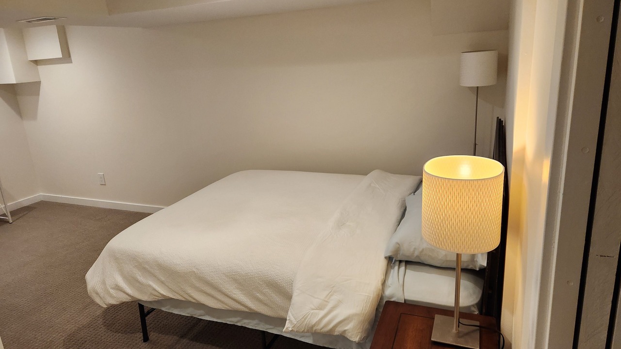 Photo of Bedroom in Glenwood Grove - North Iris