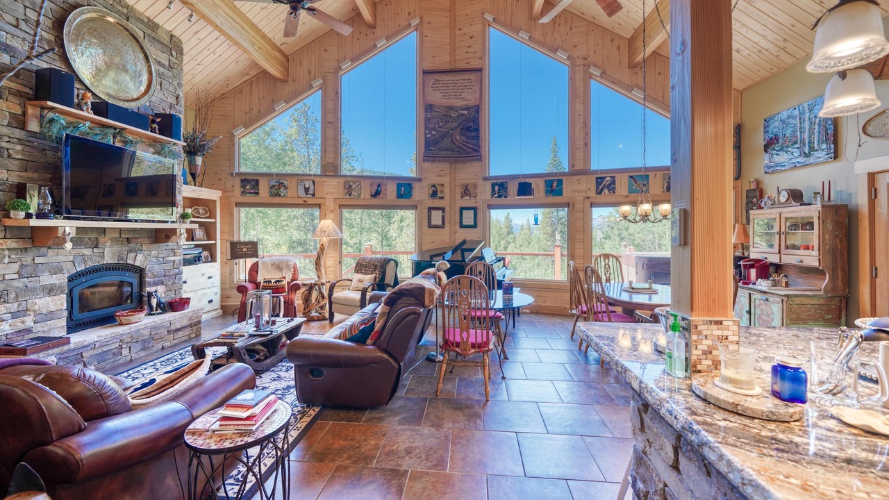 Photo of Livingroom in Leadville