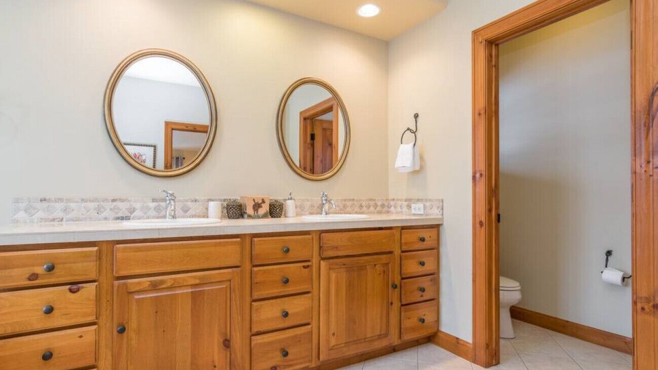 Photo of Bathroom in Edwards