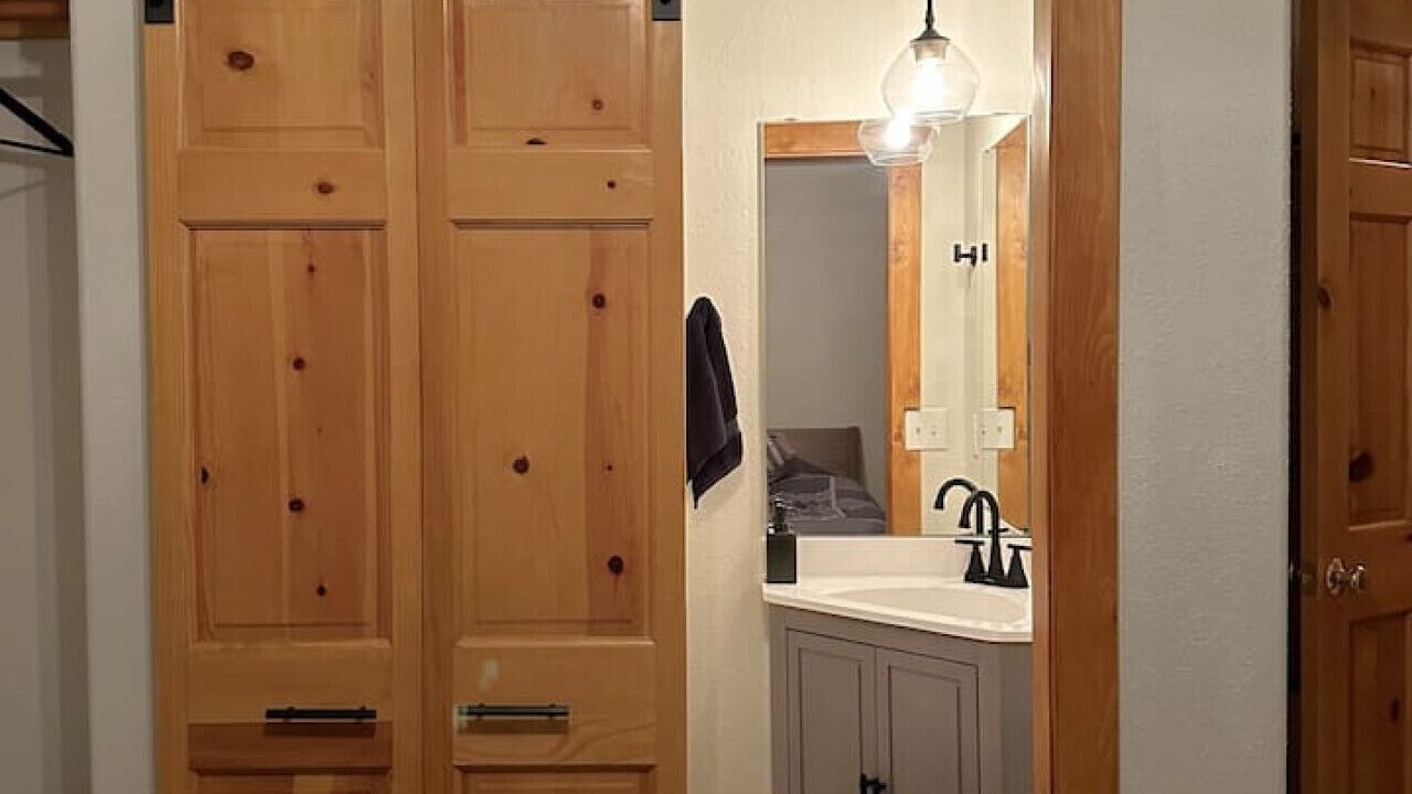 Photo of Bedroom in Indian Mountain