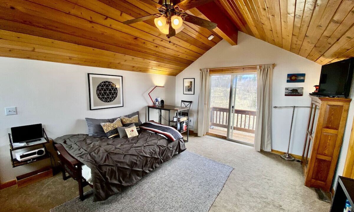 Photo of Bedroom in Indian Mountain