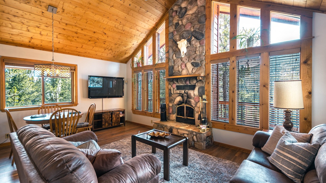 Photo of Livingroom in Saint Mary's