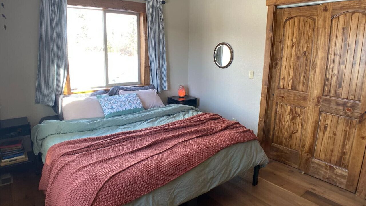 Photo of Bedroom in Indian Mountain