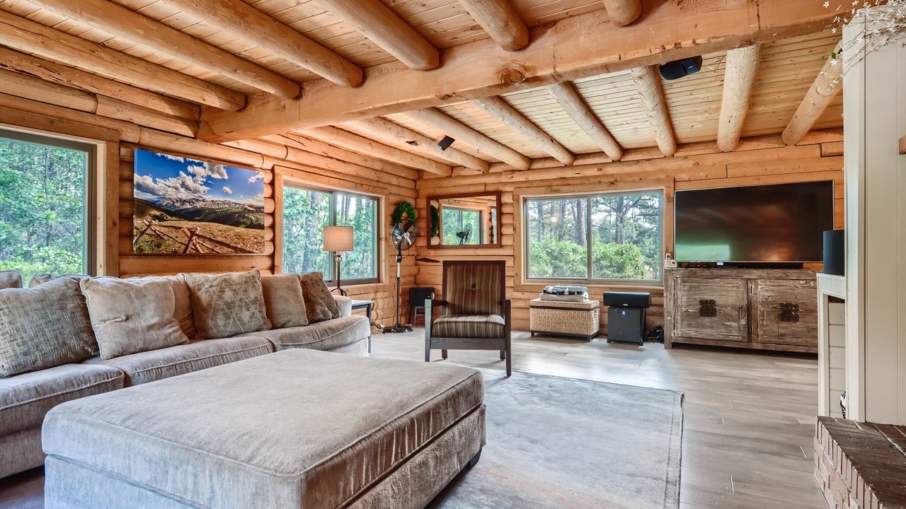 Photo of Livingroom in Woodmoor