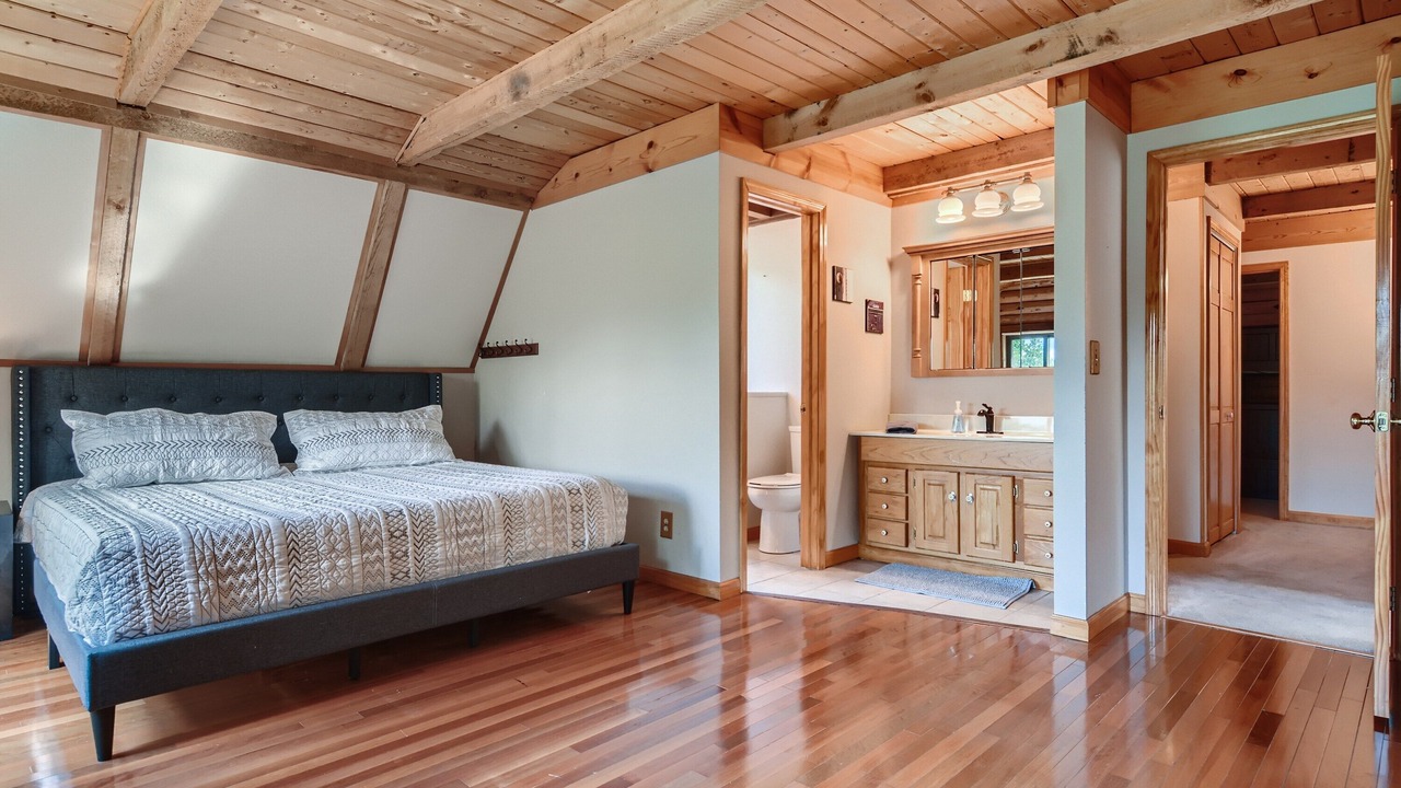 Photo of Bedroom in Woodmoor