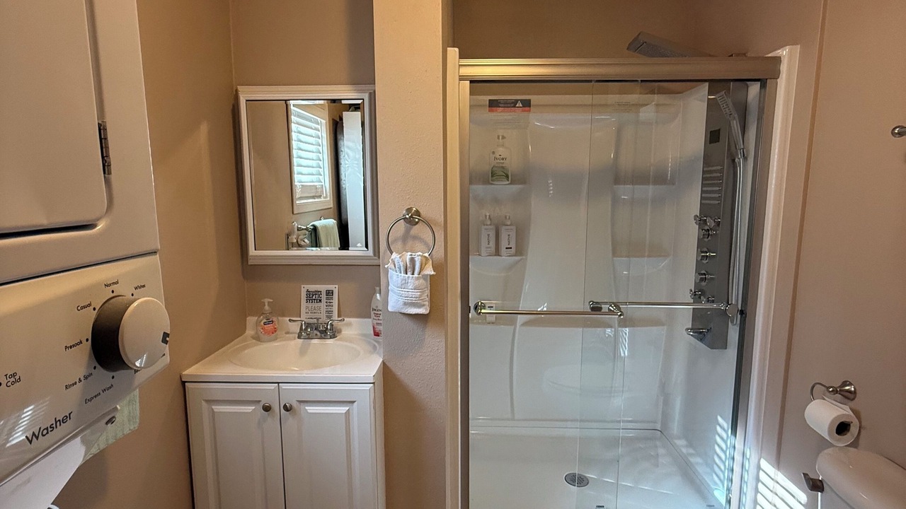Photo of Bathroom in Alamosa