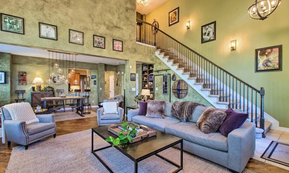 Photo of Livingroom in Cherry Creek