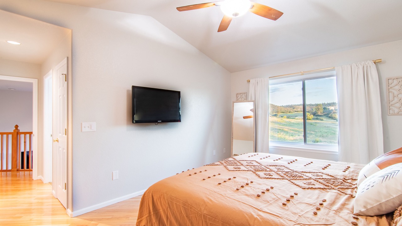 Photo of Bedroom in Castle Rock