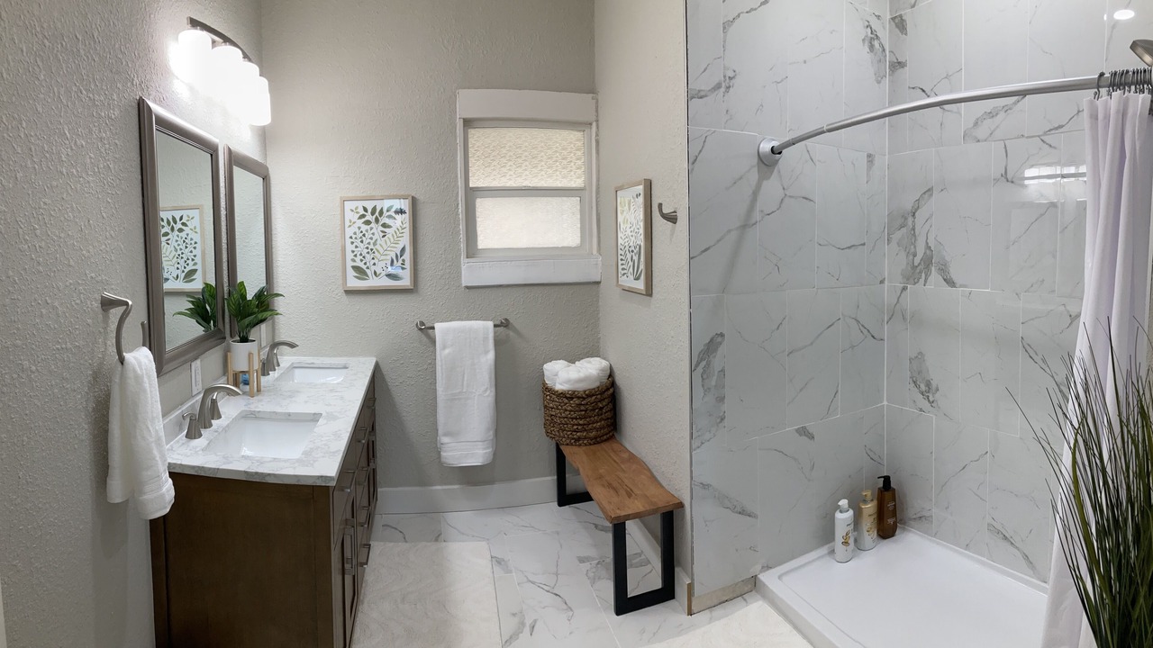 Photo of Bathroom in Del Norte