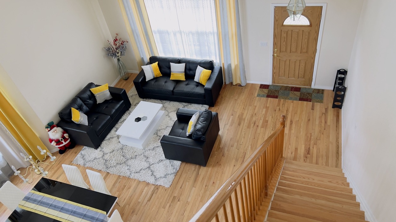 Photo of Livingroom in East Quincy Highlands