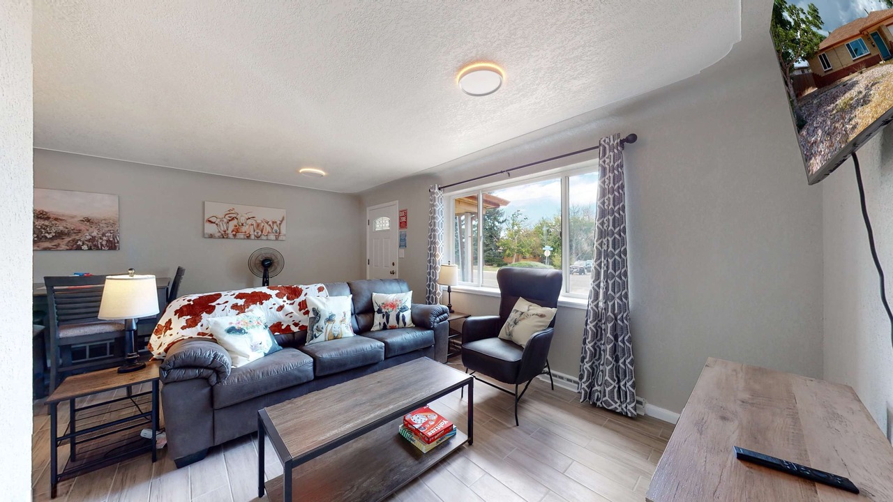 Photo of Livingroom in Arvada Plaza Area