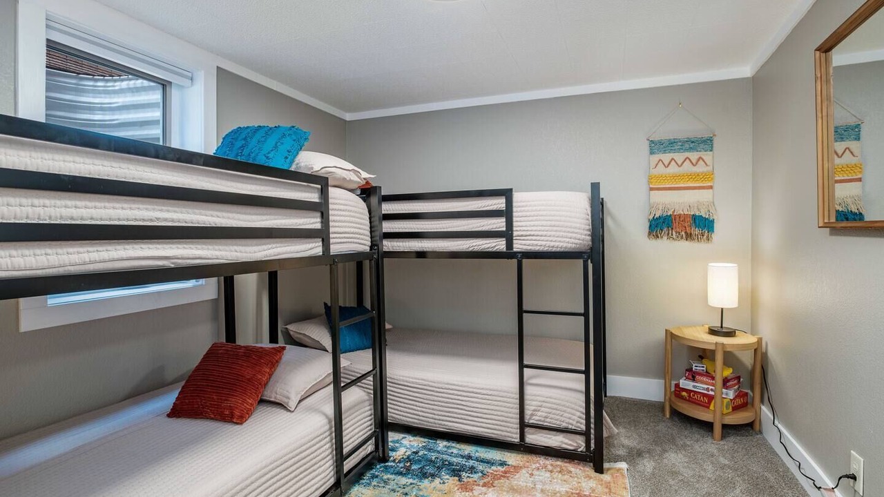 Photo of Bedroom in Dupont