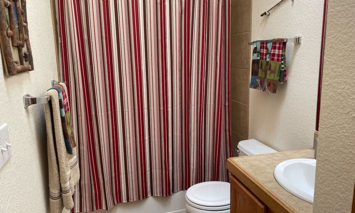Photo of Bathroom in Indian Mountain