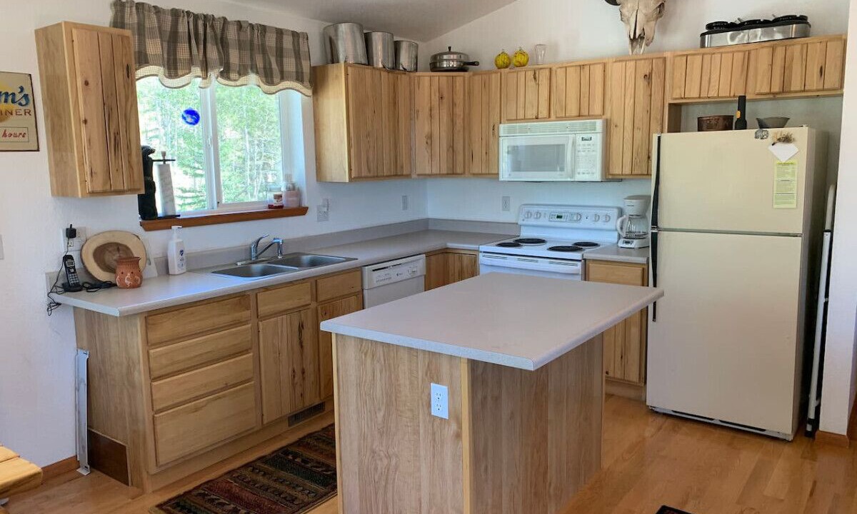 Photo of Kitchen in Indian Mountain