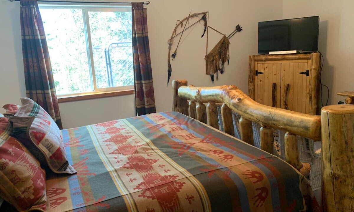 Photo of Bedroom in Indian Mountain