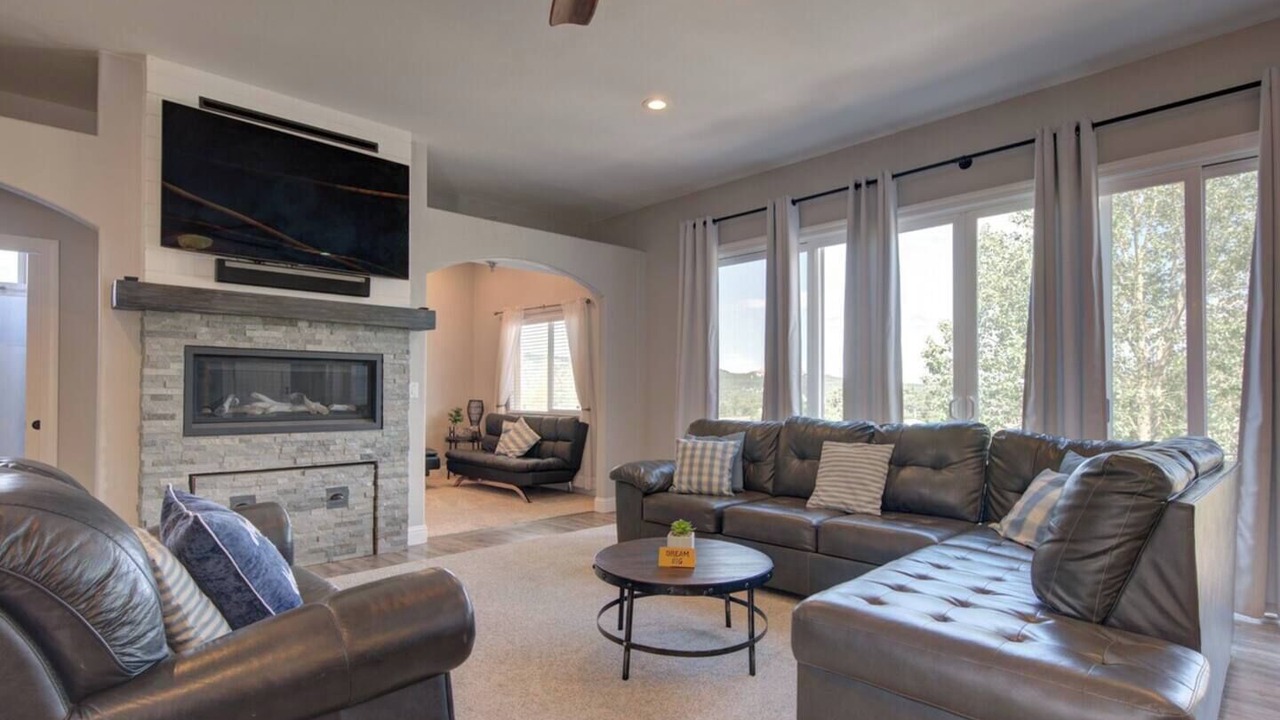 Photo of Bedroom in Monument