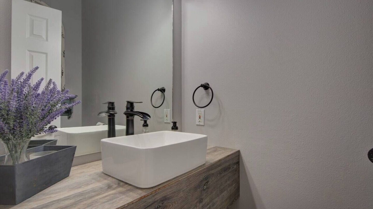 Photo of Bathroom in Monument