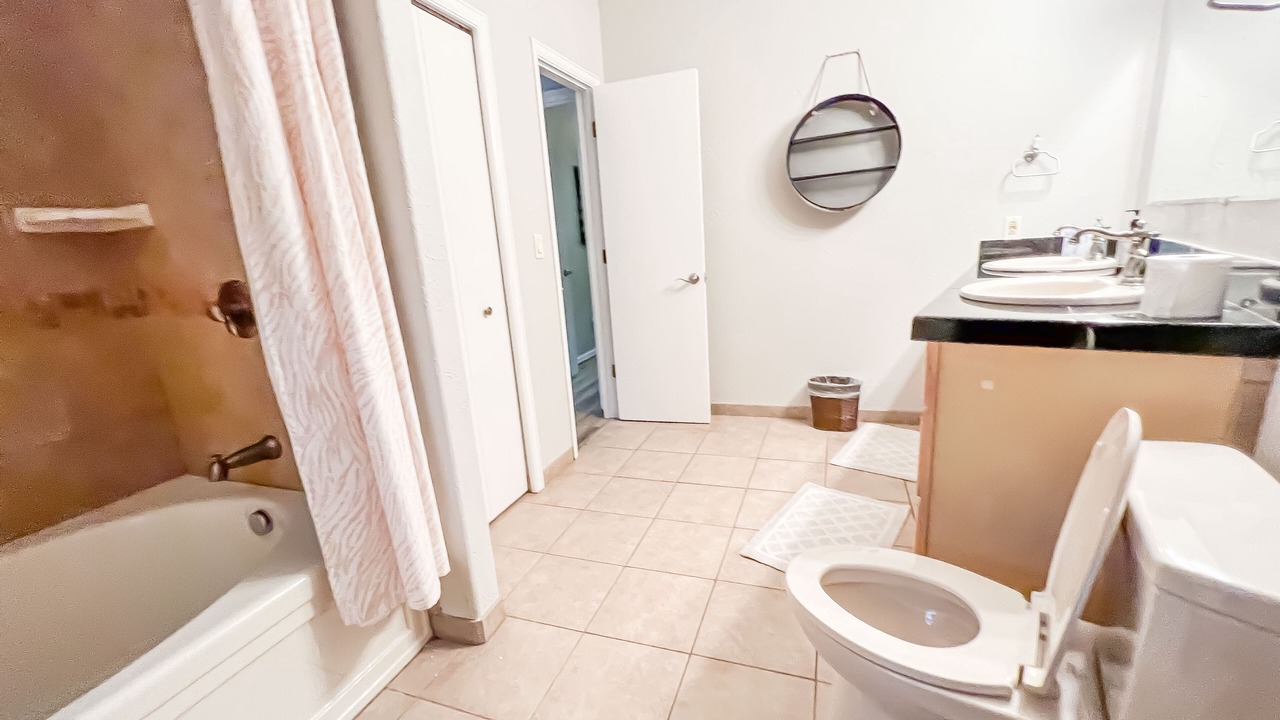 Photo of Bathroom in Cascade