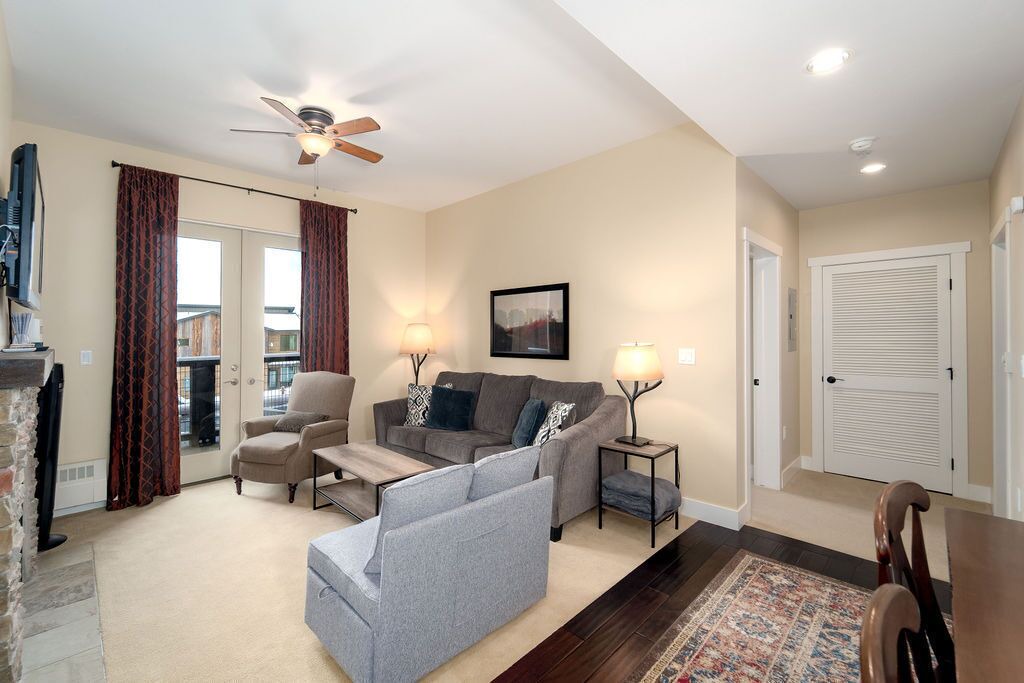 Photo of Livingroom in Silvercreek