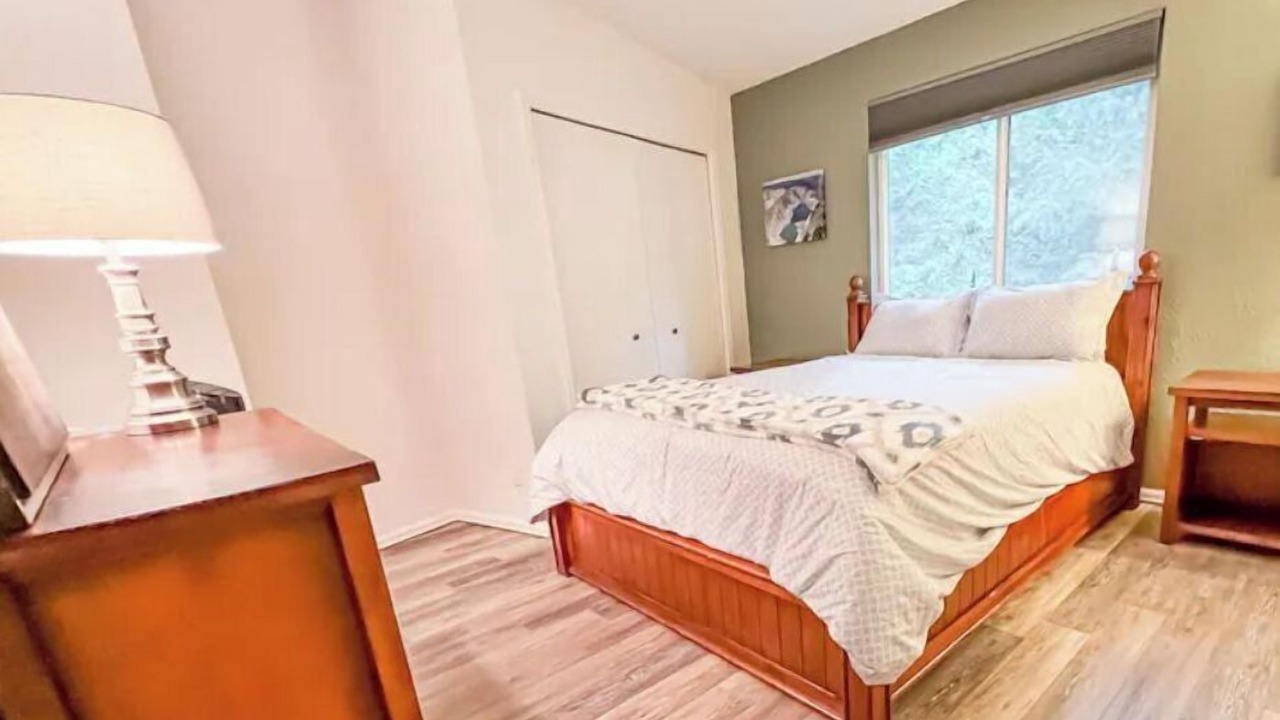 Photo of Bedroom in Cascade