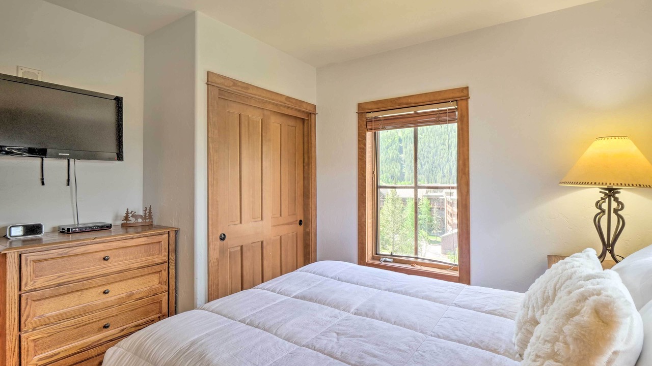 Photo of Bedroom in Keystone