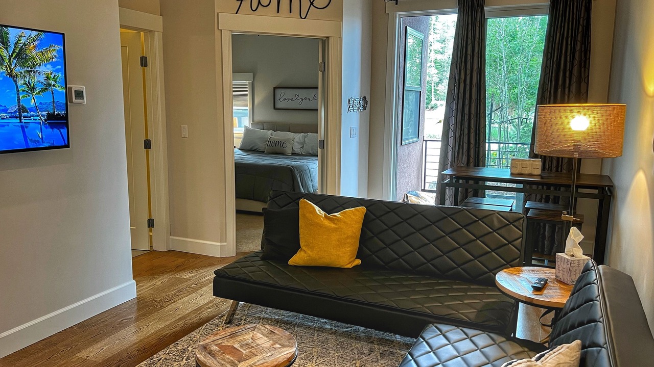 Photo of Livingroom in Grand Lake
