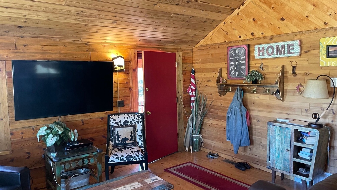 Photo of Livingroom in Stagetop